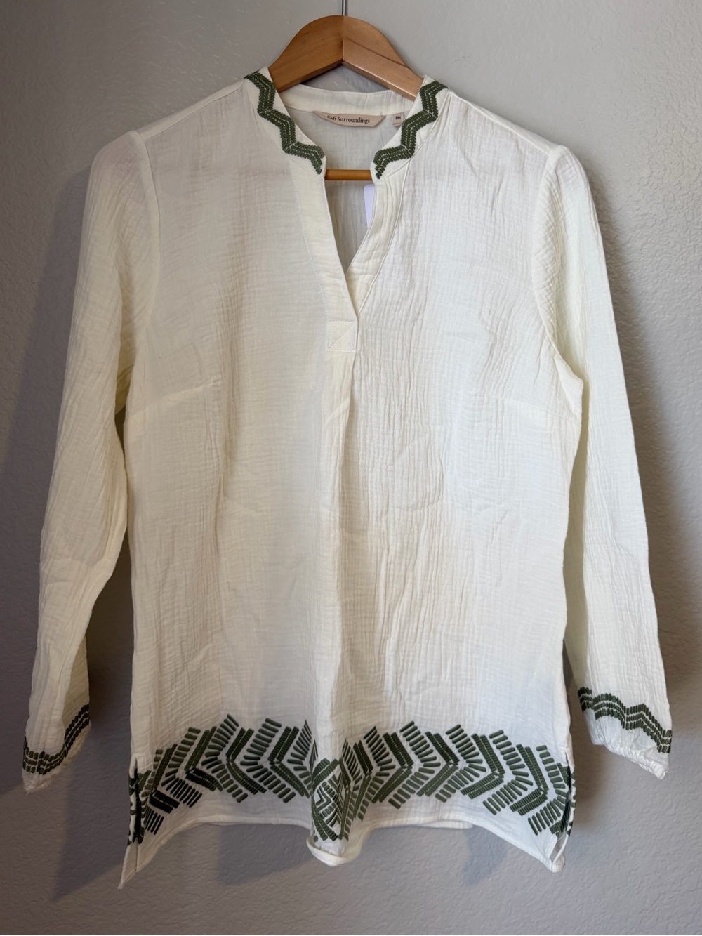 Soft Surroundings Navarre Gauze Top NWT Star White Green Embroidered Medium P